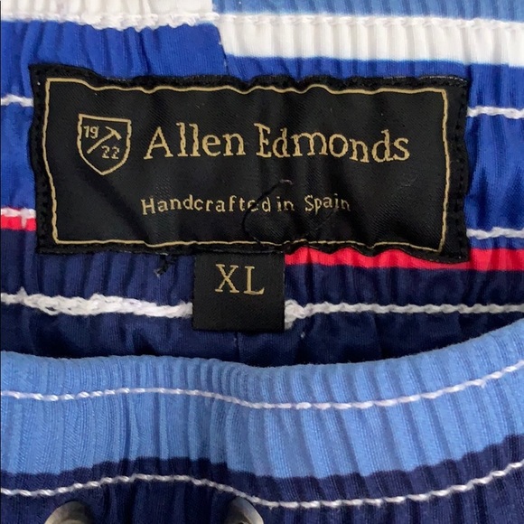 Allen Edmonds swim trunks - Picture 2 of 2